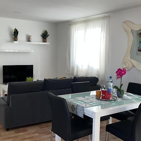 Apartamento Bolu Corralejo Bagian luar foto